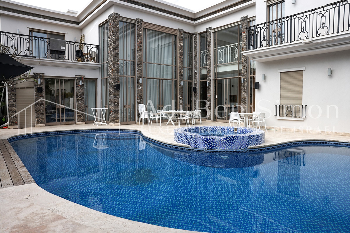 וילות בקיסריה