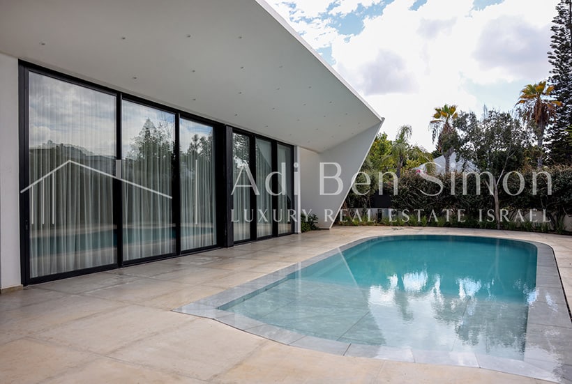 וילה למכירה בקיסריה