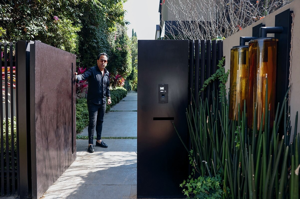 כתבה אדי בן סימון