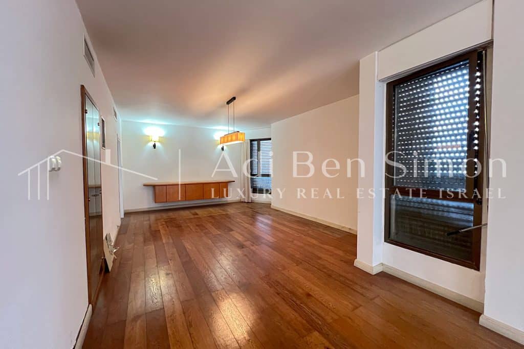 דירה למכירה בחיפה במגדלי היוקרה של דן פנורמה