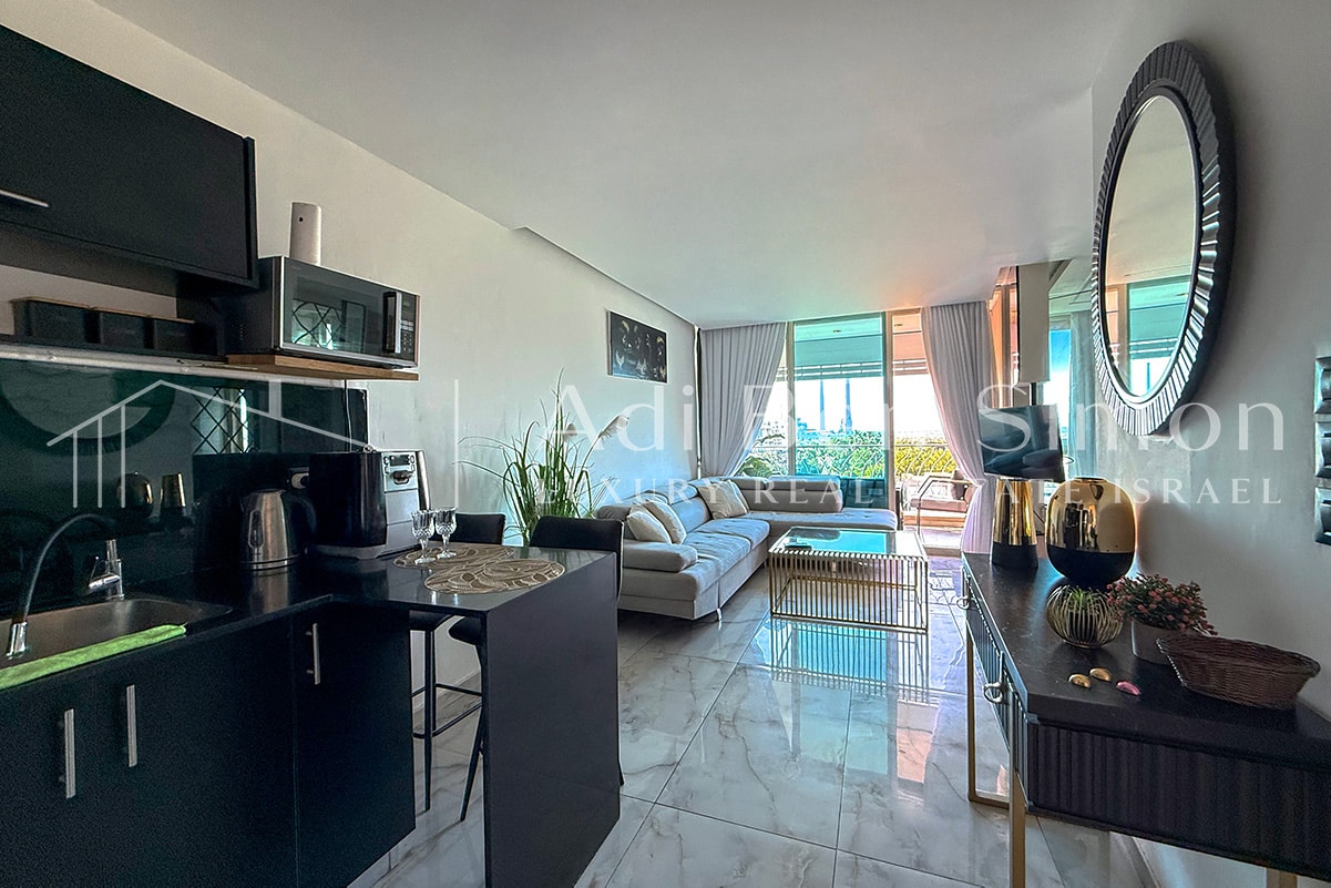 בתים למכירה בקיסריה