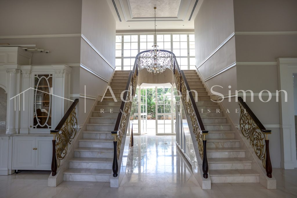 נדלן יוקרה חיפה מול קיסריה