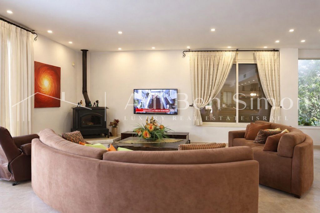 וילה בקיסריה