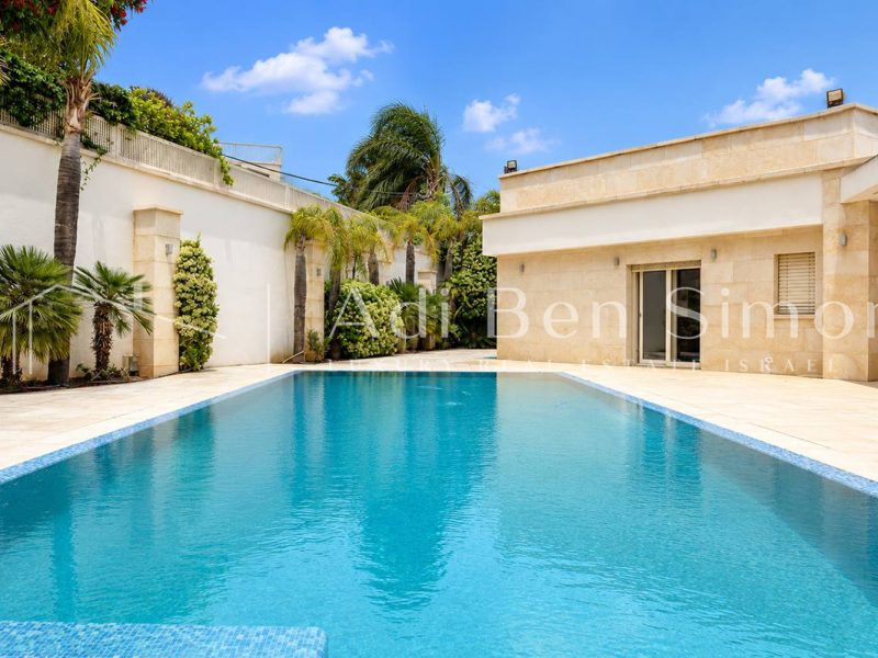 A luxury-designed villa in the heart of Dania.