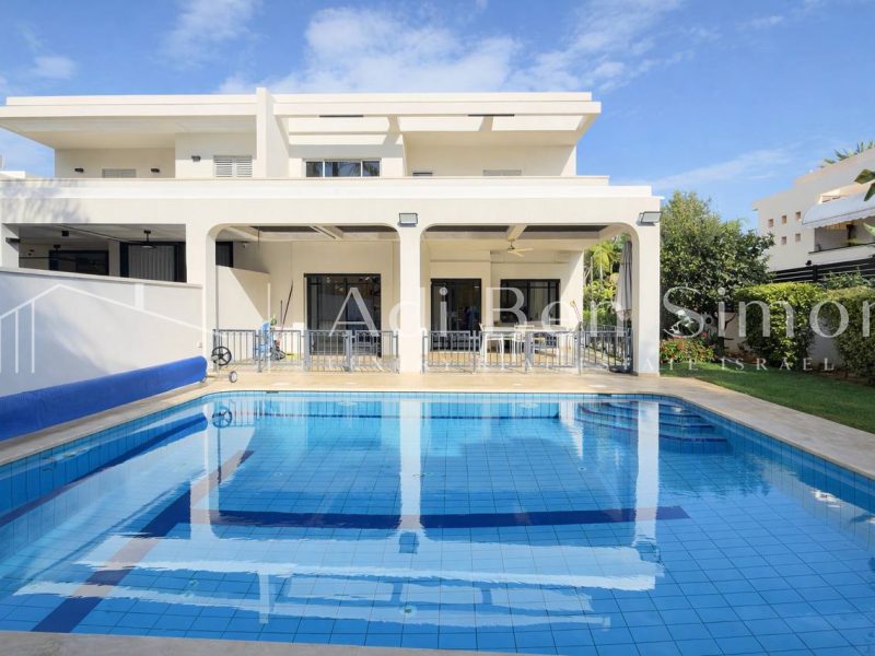 דו משפחתי עם מעלית